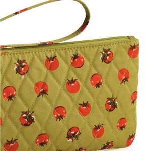NWT Vera Bradley Cotton Zip Wristlet in Tiny Tomatoes 🍅🍅🍅